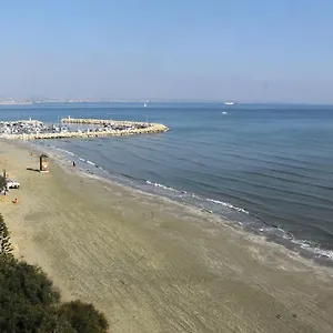 Stadem Apartment Larnaca